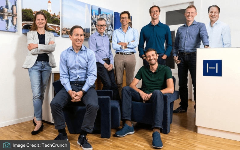 European-Venture-Capitalists-_-Highland-Europe-_-Robot-Mascot